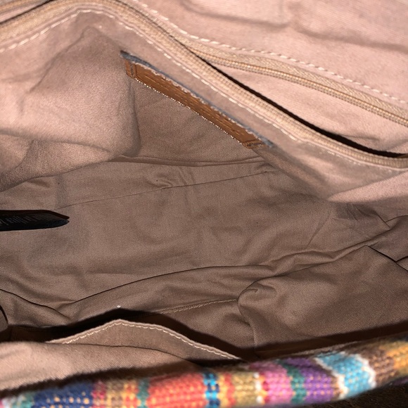 Striped Fosil purse - Picture 2 of 8